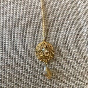 Gold Filigree Pendant bindi with Faceted Crystal Drop